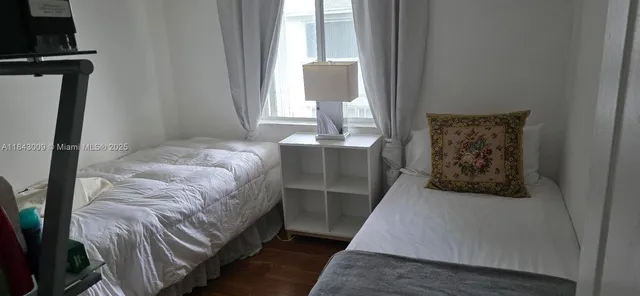 $2,499 | 21255 Northeast 8th Place, Unit 8, Miami, FL 33179