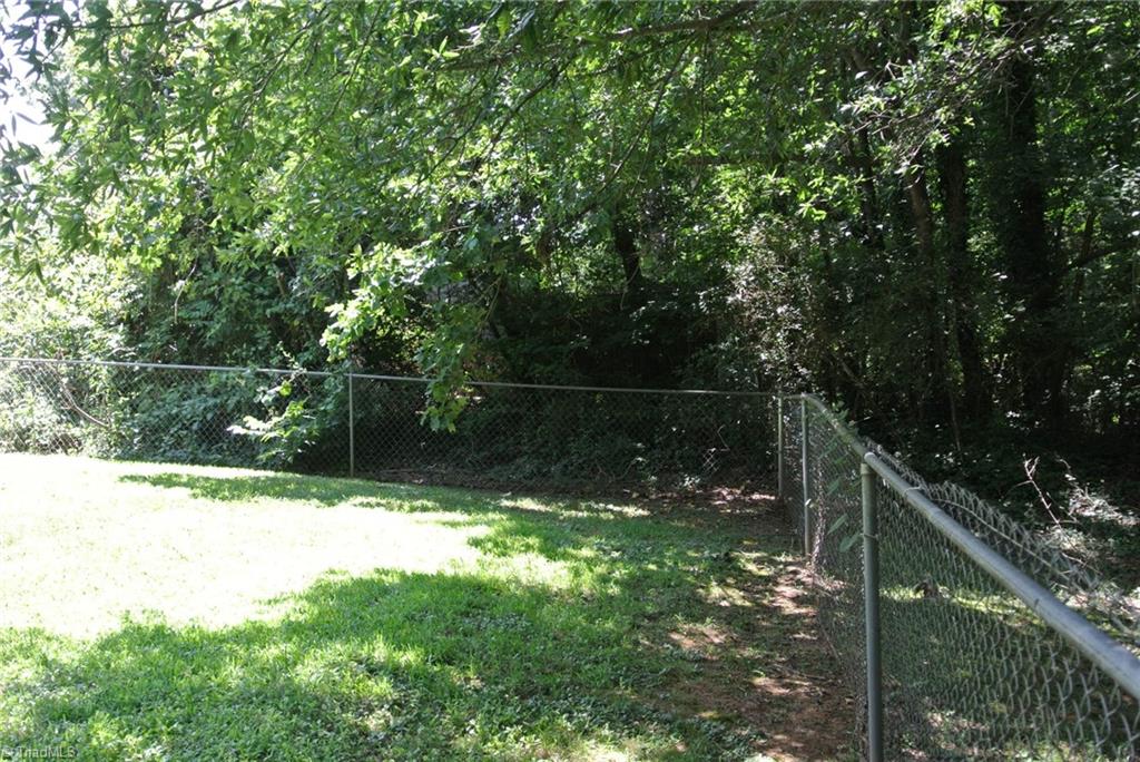 1147 Pine Top Road Lexington, NC 27295 - Photo 38 of 38 fenced backyard
