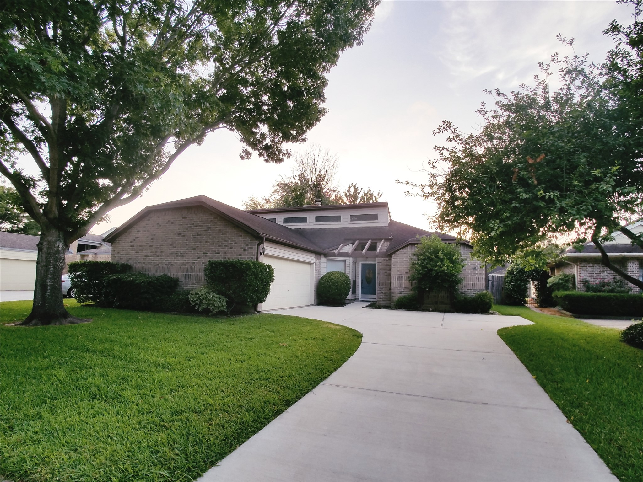 2111 Echo Ridge Sugar Land, TX 77478 - Photo 1 of 30 Gallery Image 1