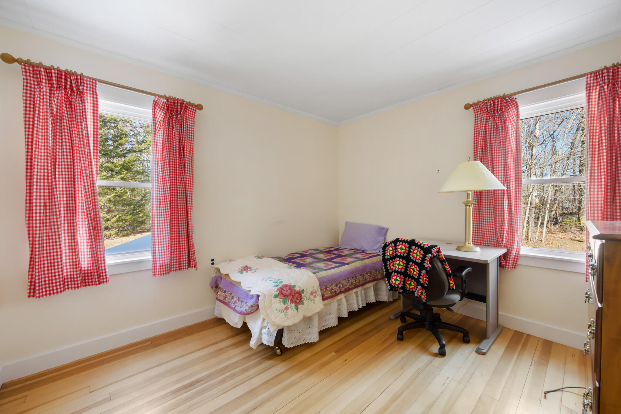 24 Washington Street Milbridge, ME 04658 - Photo 16 of 42 Downstairs Bedroom
