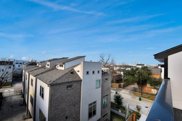 $3,220 | 3409 Hutchins Street, Houston, TX 77004