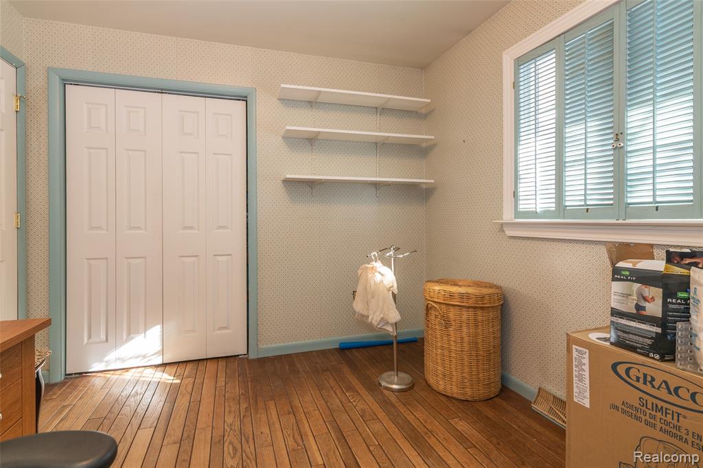 6025 Brighton Road Brighton, MI 48116 - Photo 19 of 45