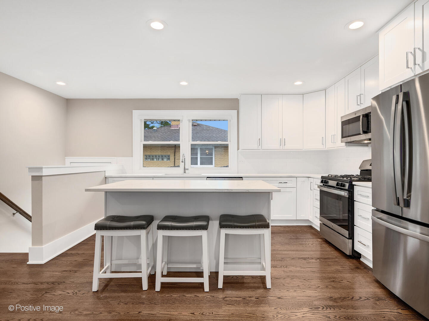 246 North Jackson Road Clarendon Hills, IL 60514 - Photo 11 of 34