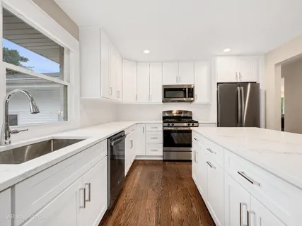 $699,000 | 246 North Jackson Road, Clarendon Hills, IL 60514