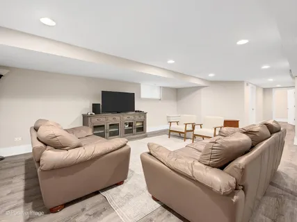 $699,000 | 246 North Jackson Road, Clarendon Hills, IL 60514