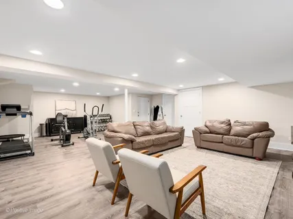 $699,000 | 246 North Jackson Road, Clarendon Hills, IL 60514