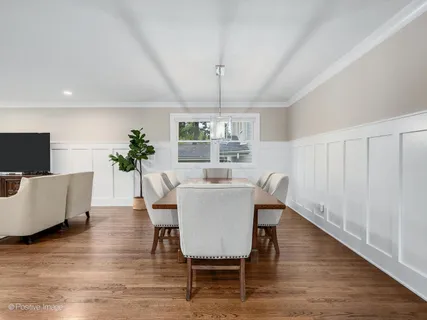 $699,000 | 246 North Jackson Road, Clarendon Hills, IL 60514