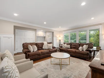 $699,000 | 246 North Jackson Road, Clarendon Hills, IL 60514