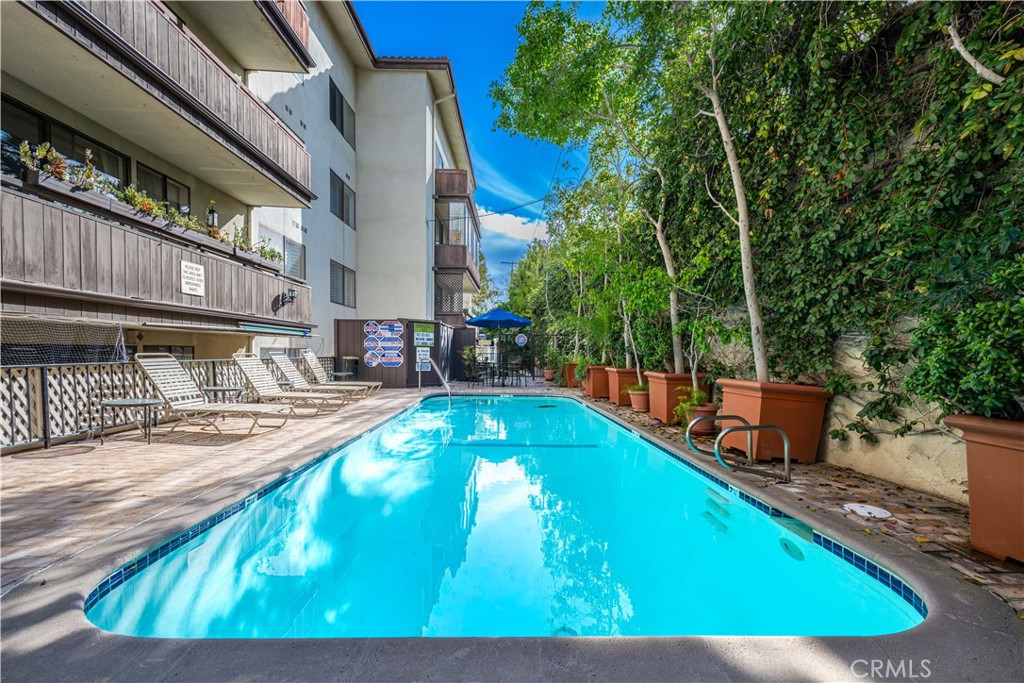 1277 South Beverly Glen Boulevard, Unit 405 Los Angeles, CA 90024 - Photo 25 of 34