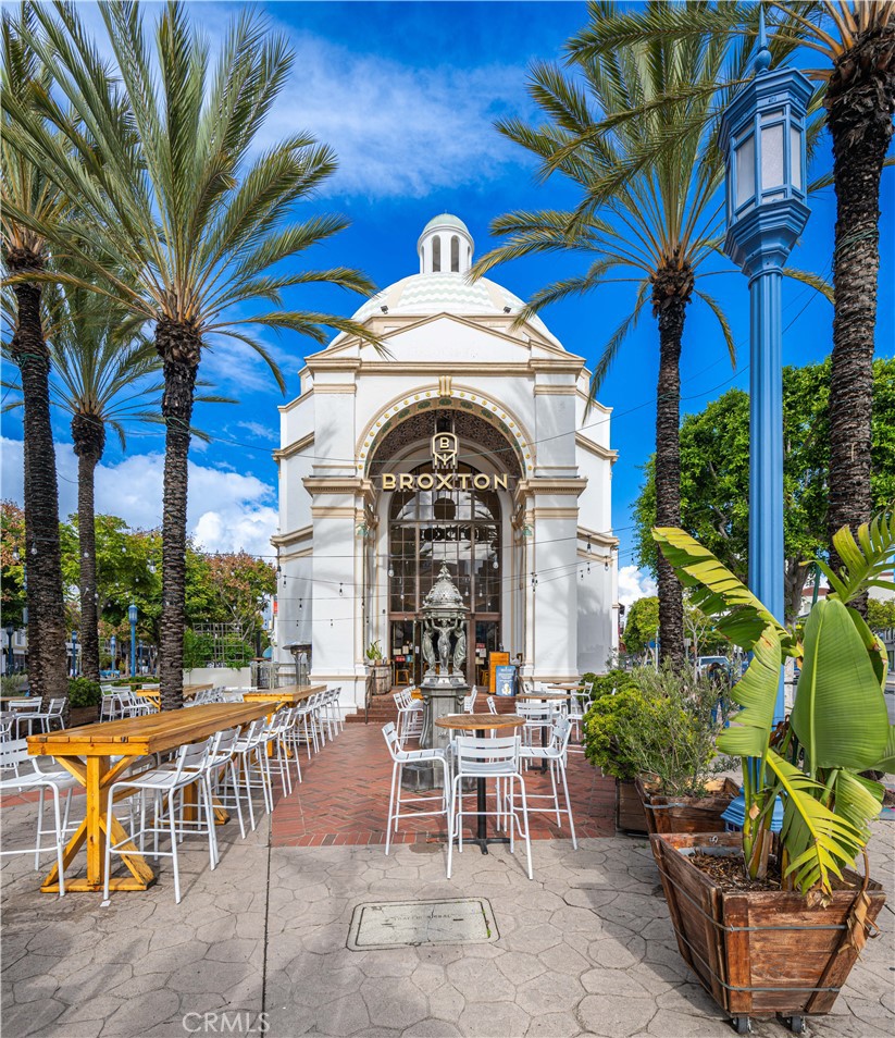 1277 South Beverly Glen Boulevard, Unit 405 Los Angeles, CA 90024 - Photo 31 of 34