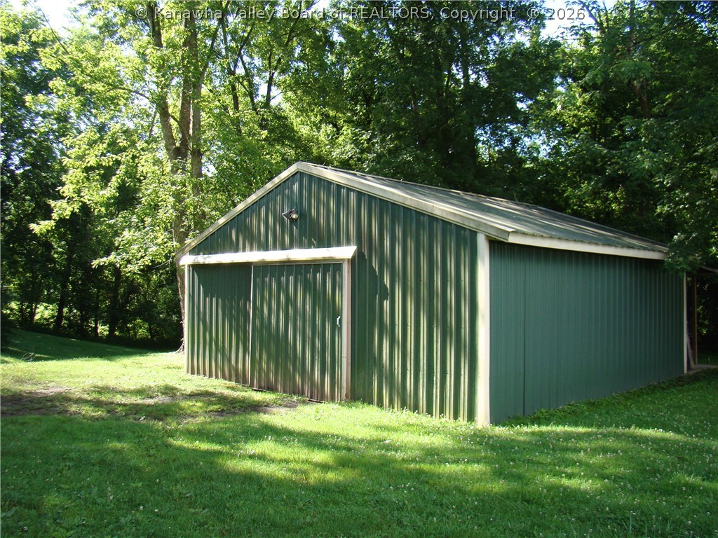 456 Black Track Road Poca, WV 25159 - Photo 8 of 30 Gallery Image 8
