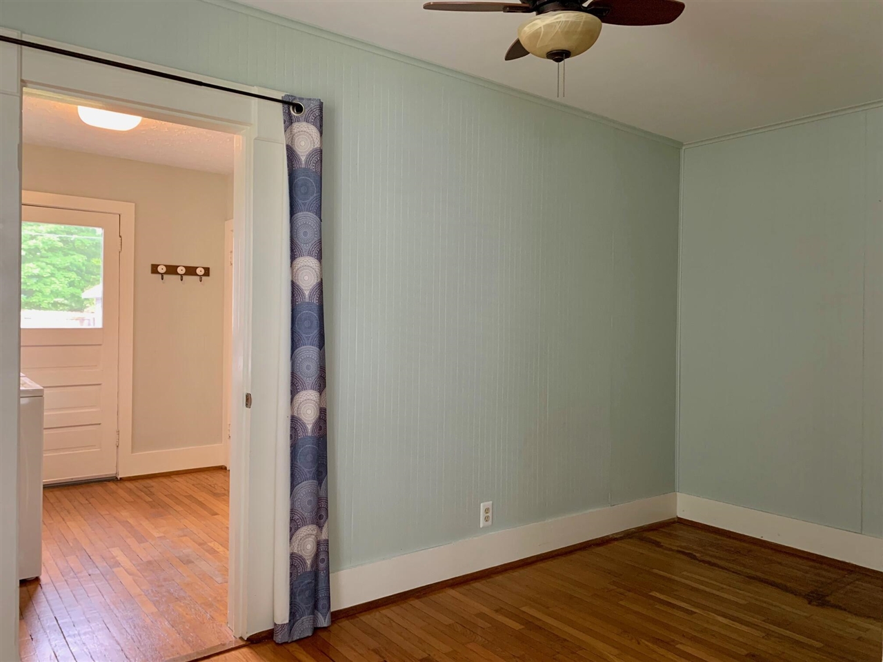 413 North Rath Avenue Ludington, MI 49431 - Photo 14 of 35
