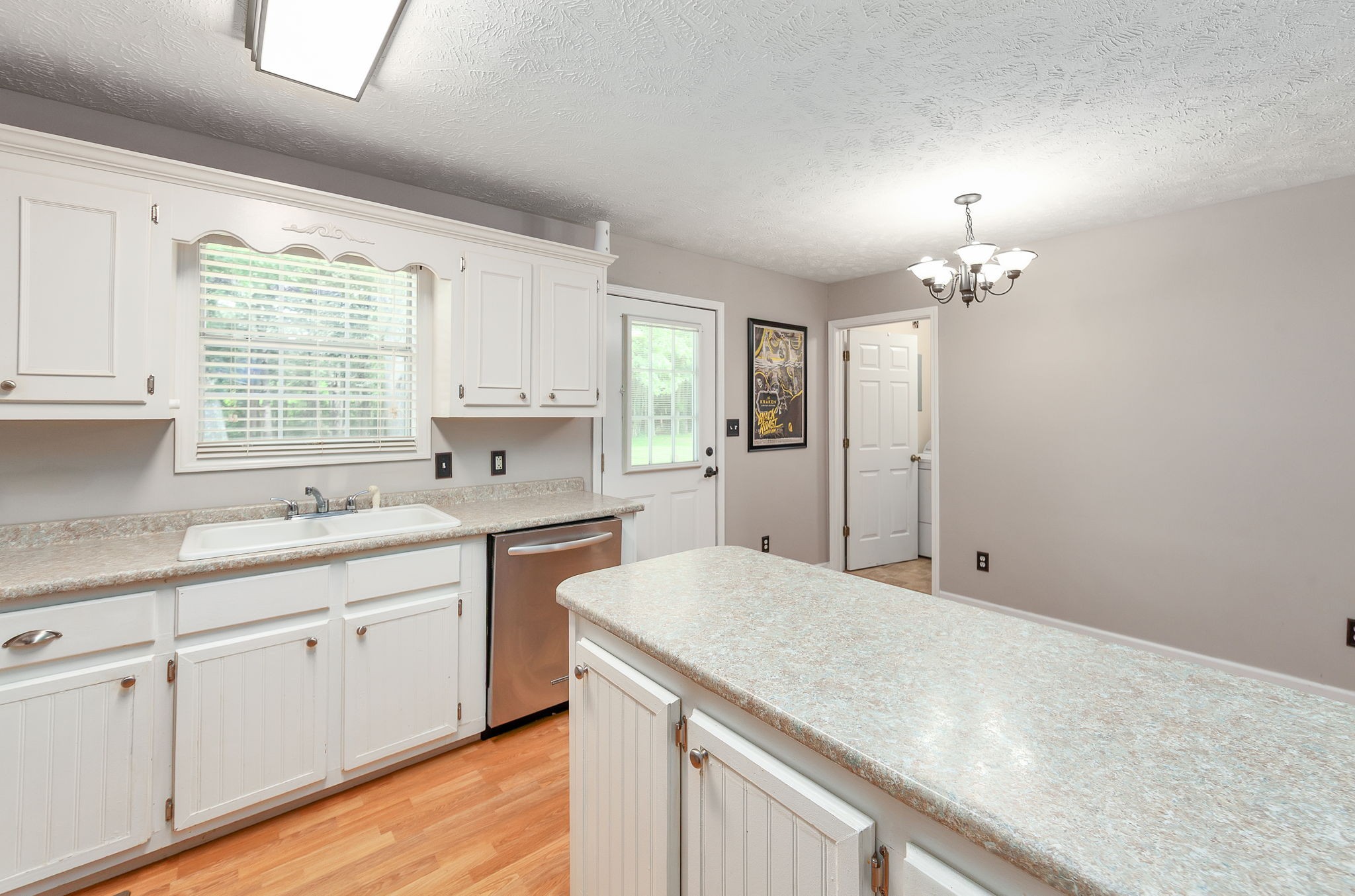 6940 Highway 100 Decaturville, TN 38329 - Photo 14 of 40 Gallery Image 14