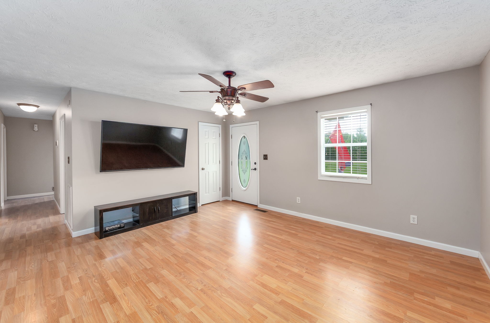 6940 Highway 100 Decaturville, TN 38329 - Photo 6 of 40 Gallery Image 6