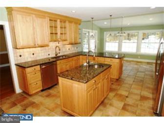 7 Cornwall Circle Wayne, PA 19087 - Photo 4 of 12 Kitchen