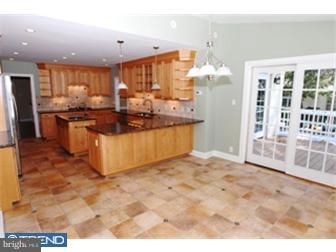 7 Cornwall Circle Wayne, PA 19087 - Photo 5 of 12 Kitchen
