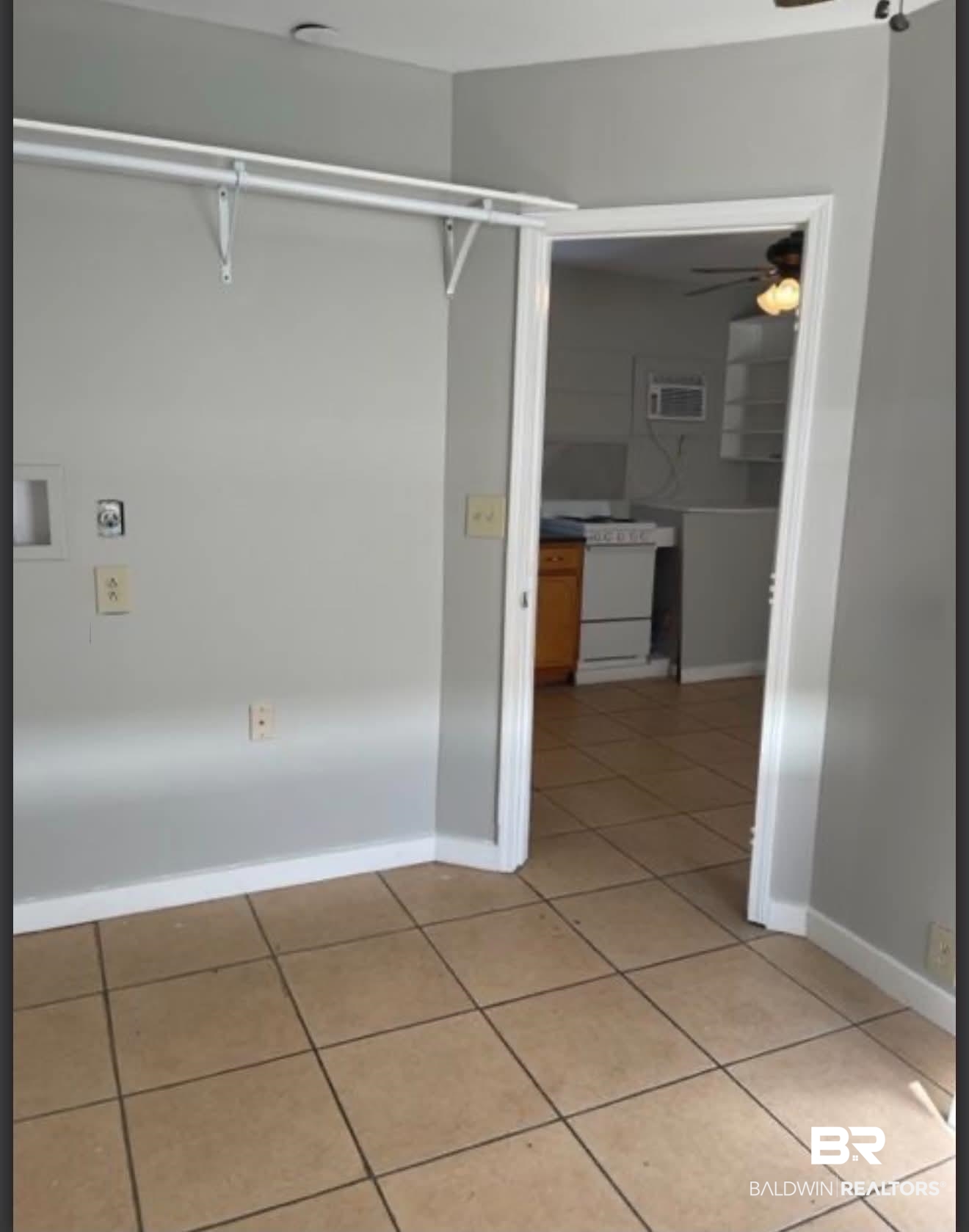 1616 1/2 North Cedar Street, Unit 1616 1/2 Foley, AL 36535 - Photo 6 of 8