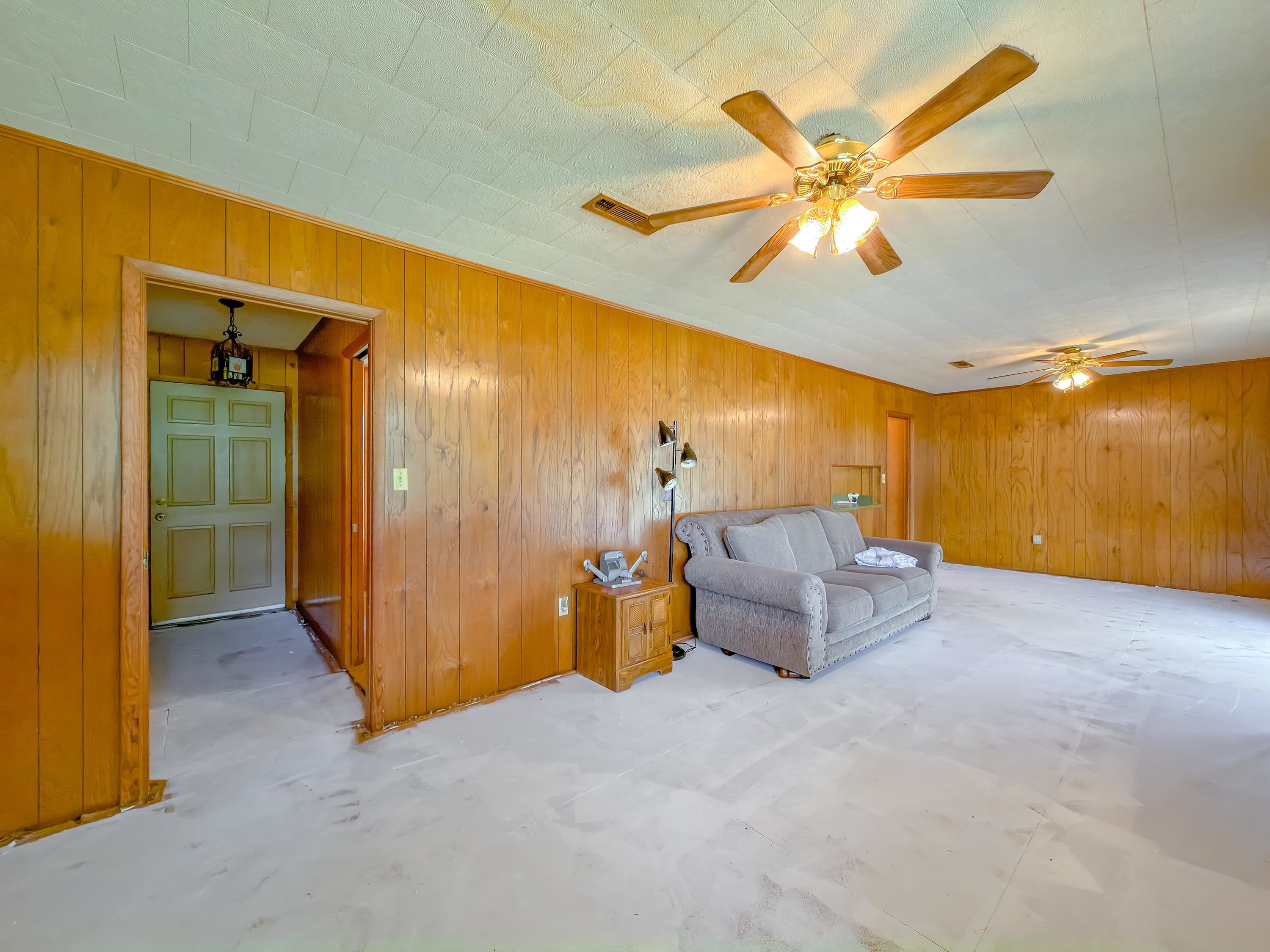 2555 Hollister Road Marianna, FL 32446 - Photo 16 of 68