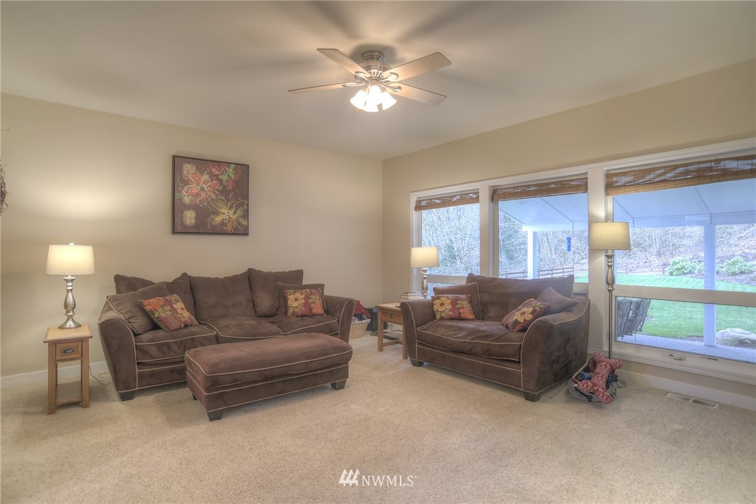 3819 Ravine Lane Southeast Olympia, WA 98513 - Photo 11 of 25 Gallery Image 11