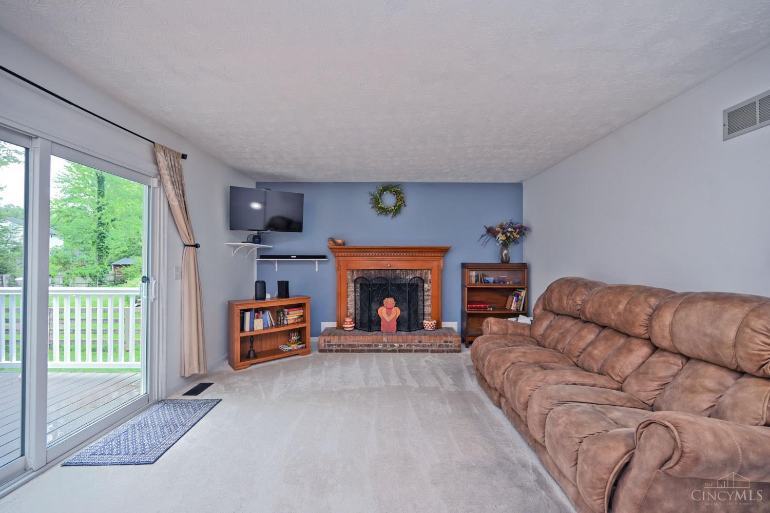 956 8 Mile Road Cincinnati, OH 45255 - Photo 17 of 34
