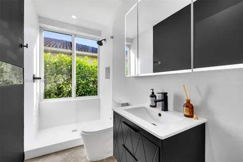 $995,000 | 6014 Southwest 22nd Street, Miami, FL 33155