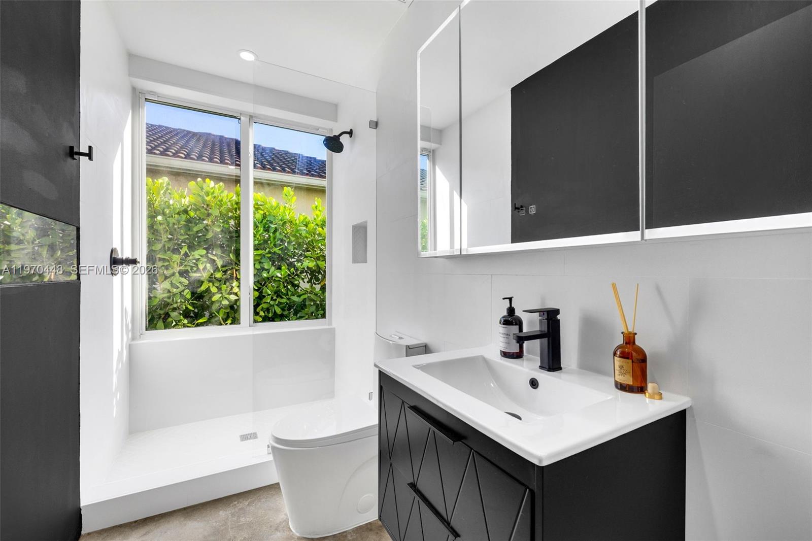 6014 Southwest 22nd Street Miami, FL 33155 - Photo 16 of 61