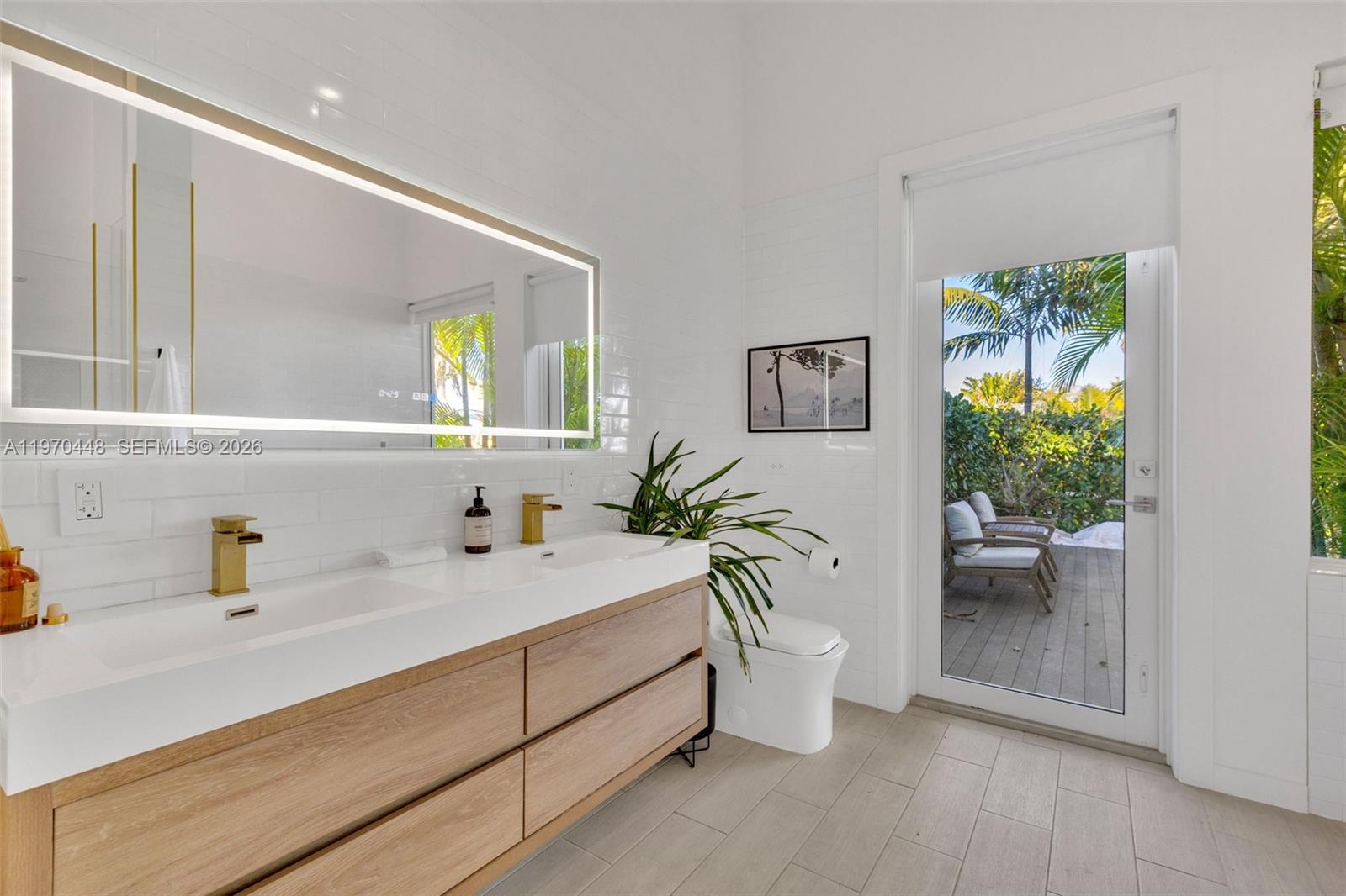 6014 Southwest 22nd Street Miami, FL 33155 - Photo 26 of 61