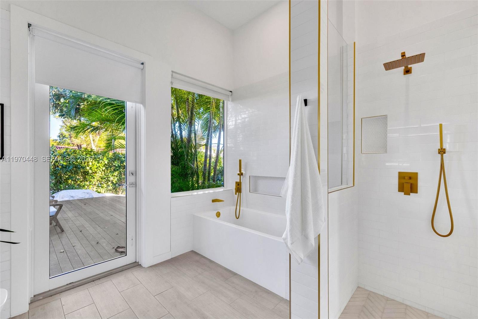 6014 Southwest 22nd Street Miami, FL 33155 - Photo 27 of 61