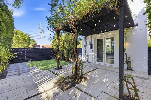 $995,000 | 6014 Southwest 22nd Street, Miami, FL 33155