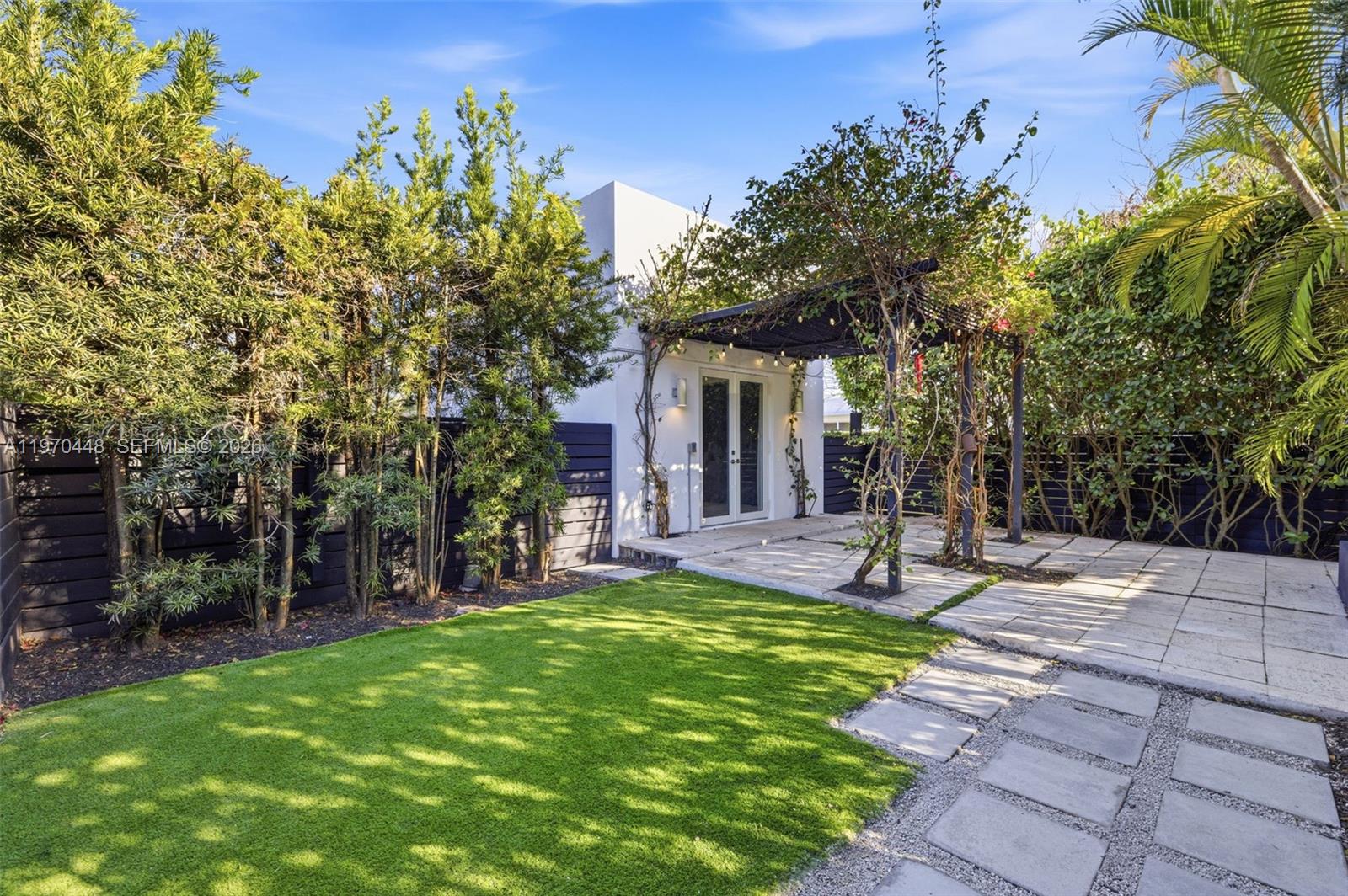 6014 Southwest 22nd Street Miami, FL 33155 - Photo 39 of 61