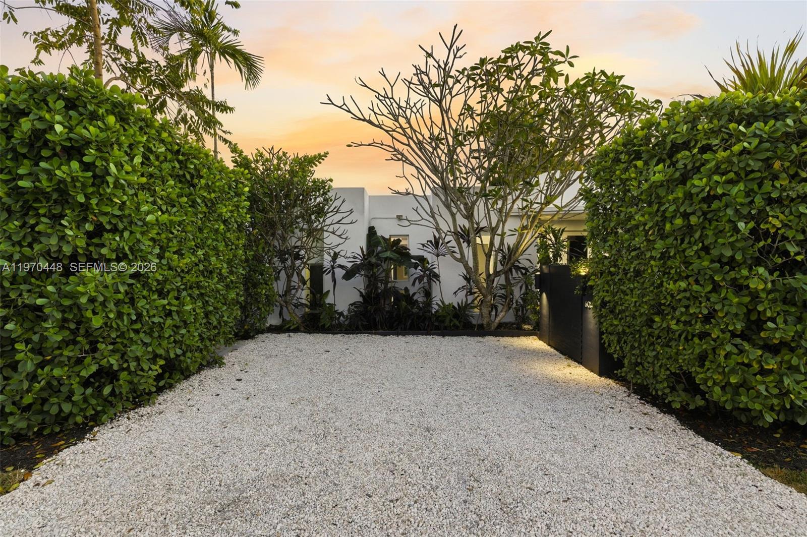 6014 Southwest 22nd Street Miami, FL 33155 - Photo 40 of 61