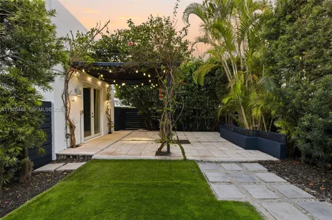 $995,000 | 6014 Southwest 22nd Street, Miami, FL 33155