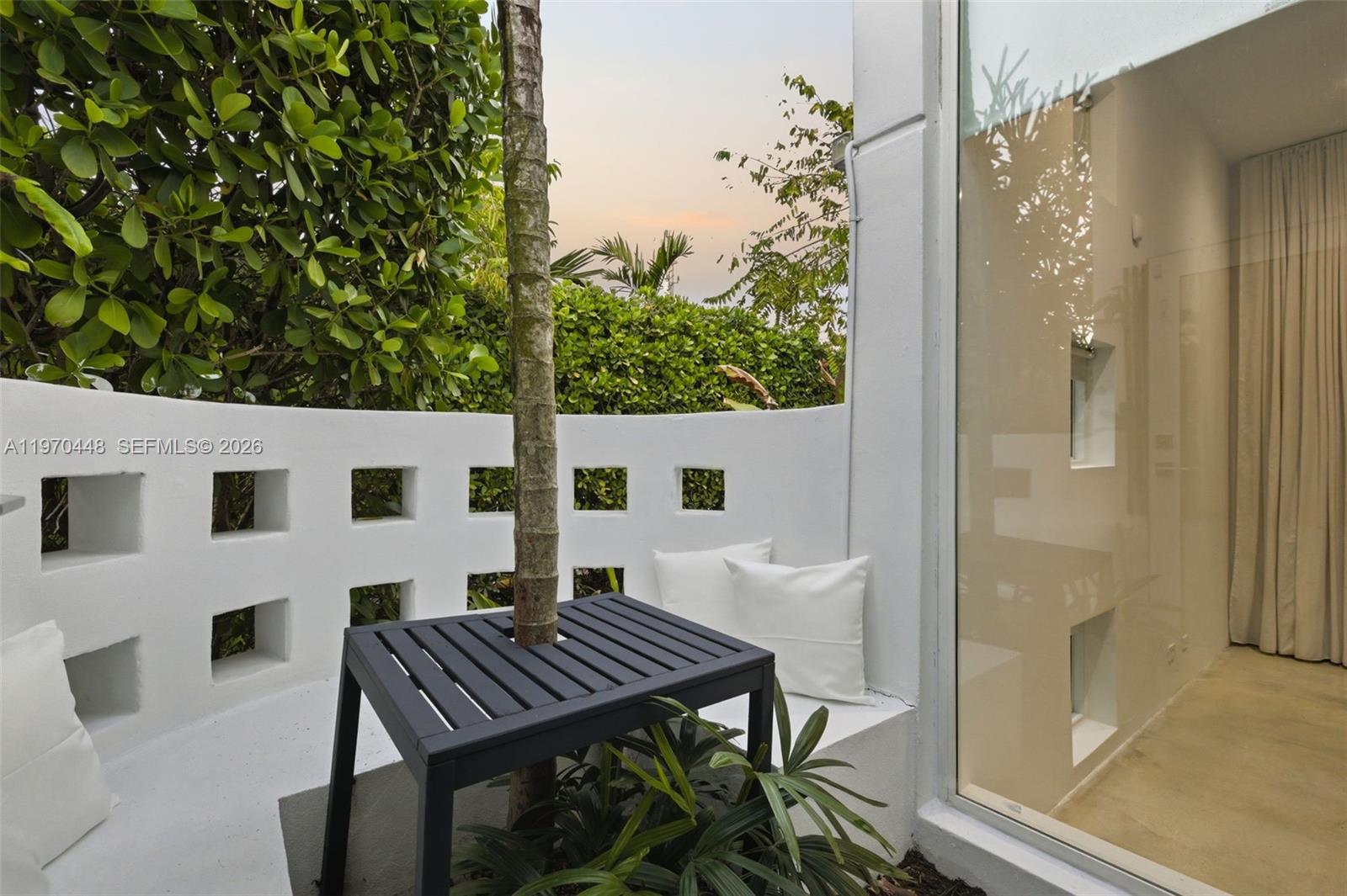 6014 Southwest 22nd Street Miami, FL 33155 - Photo 47 of 61