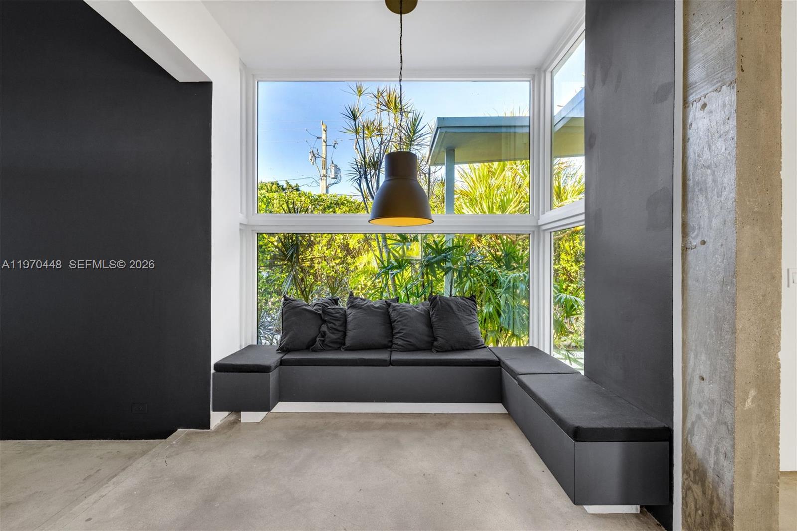 6014 Southwest 22nd Street Miami, FL 33155 - Photo 10 of 61