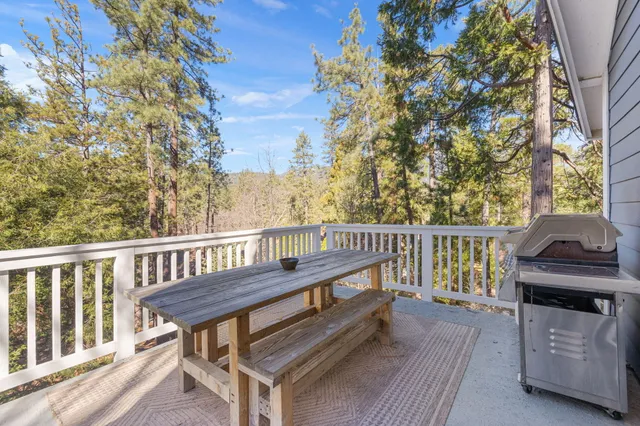 $549,900 | 53840 Marian View Drive, Idyllwild, CA 92549