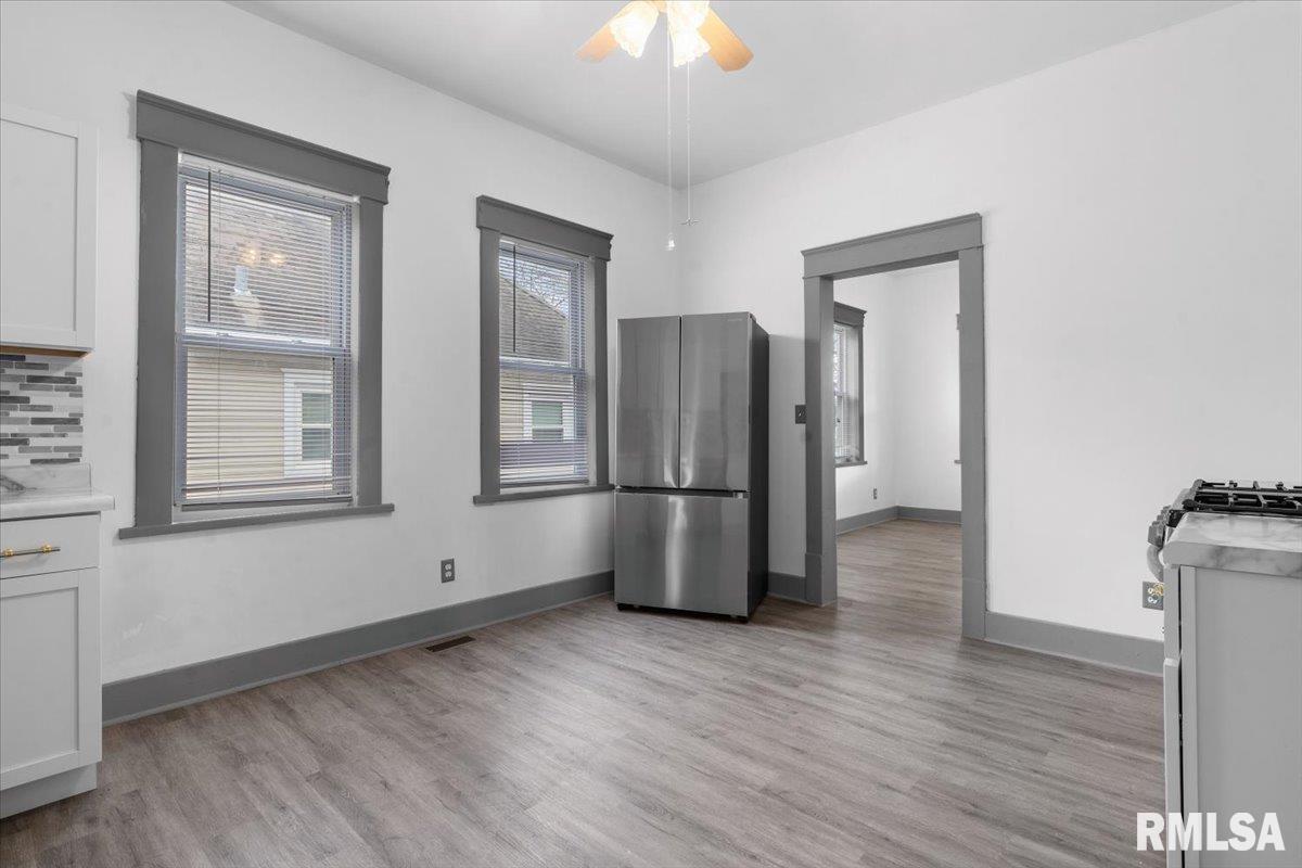 1617 East Cummins Avenue Springfield, IL 62702 - Photo 13 of 32