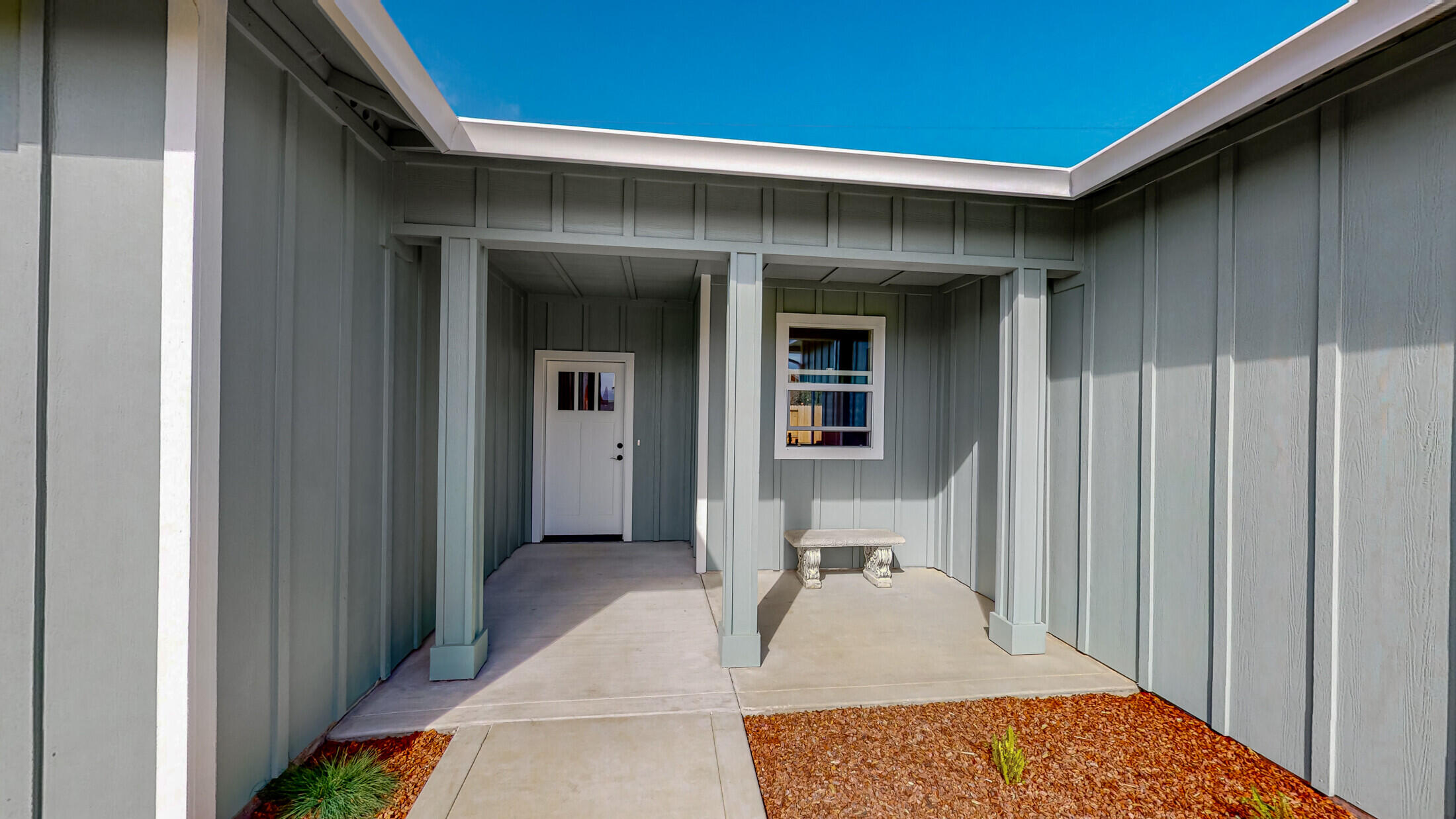170 Ridge View Court Fortuna, CA 95540 - Photo 4 of 33 04_170_Ridge_View_Court_Fortuna104_mls