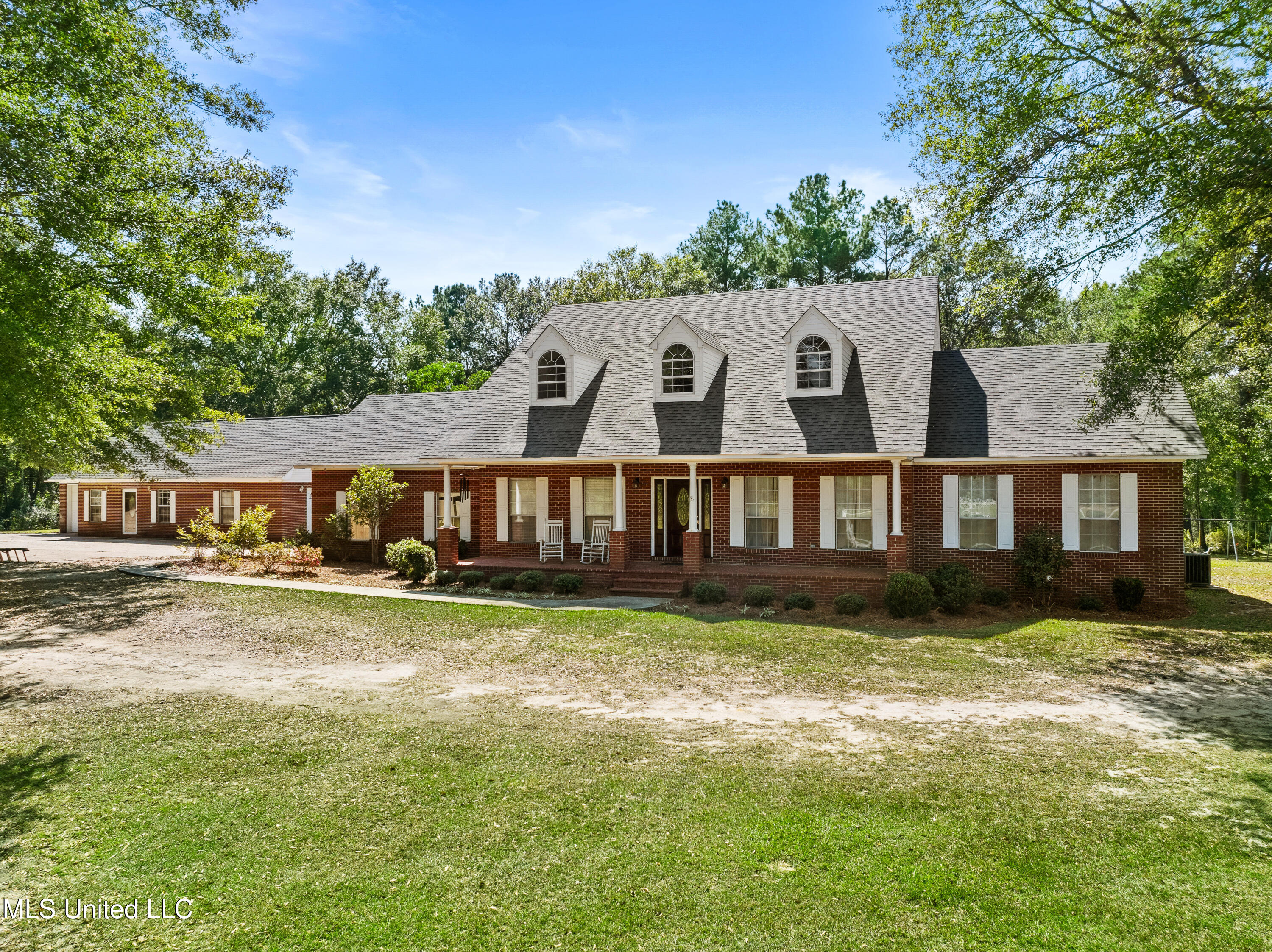 351 Graves Road Ellisville, MS 39437 - Photo 1 of 69 351_Graves_Rd-1