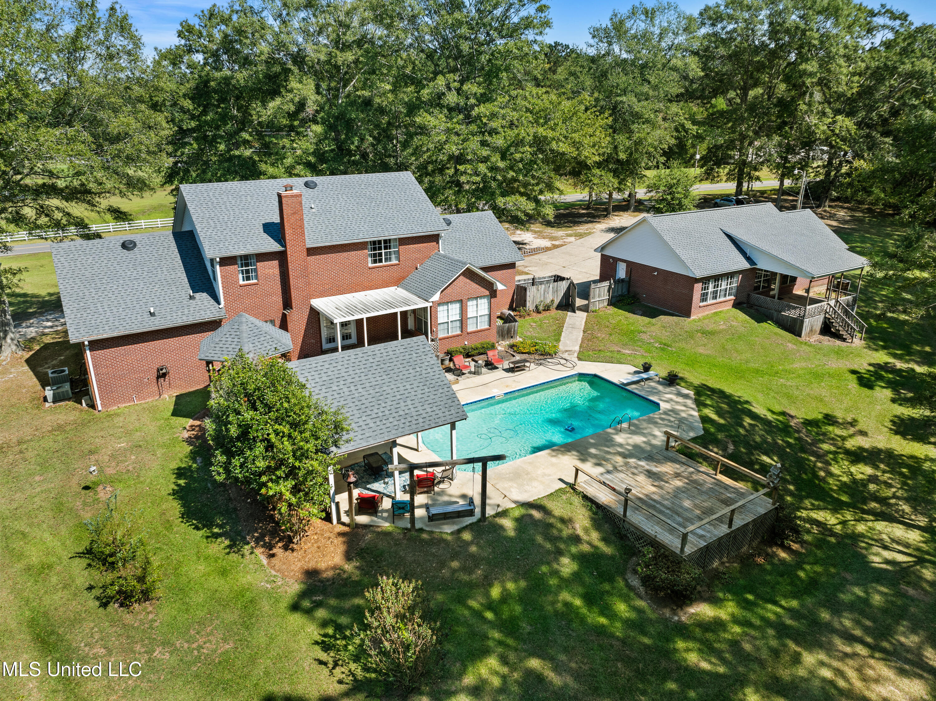 351 Graves Road Ellisville, MS 39437 - Photo 52 of 69 351_Graves_Rd-57