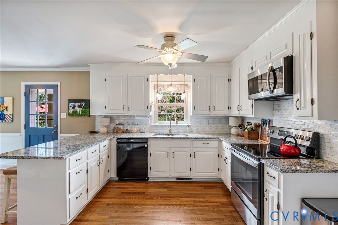 5721 Elfinwood Road Chester, VA 23831 - Photo 6 of 34