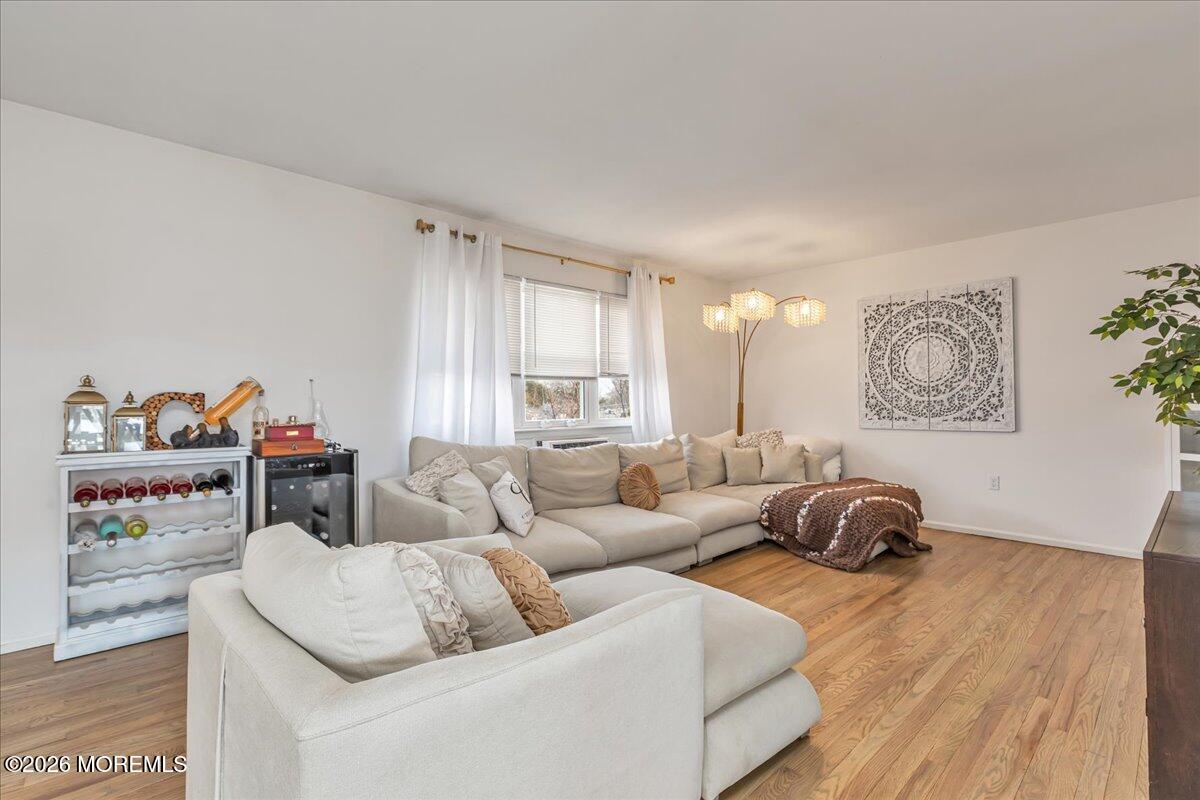 910 South Street, Unit 2 Point Pleasant, NJ 08742 - Photo 4 of 12 02-3V0A9063