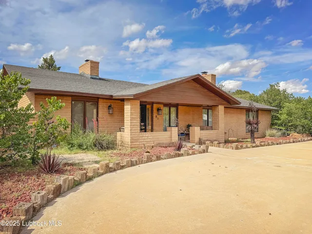 $290,000 | 805 2nd Street, Plains, TX 79355