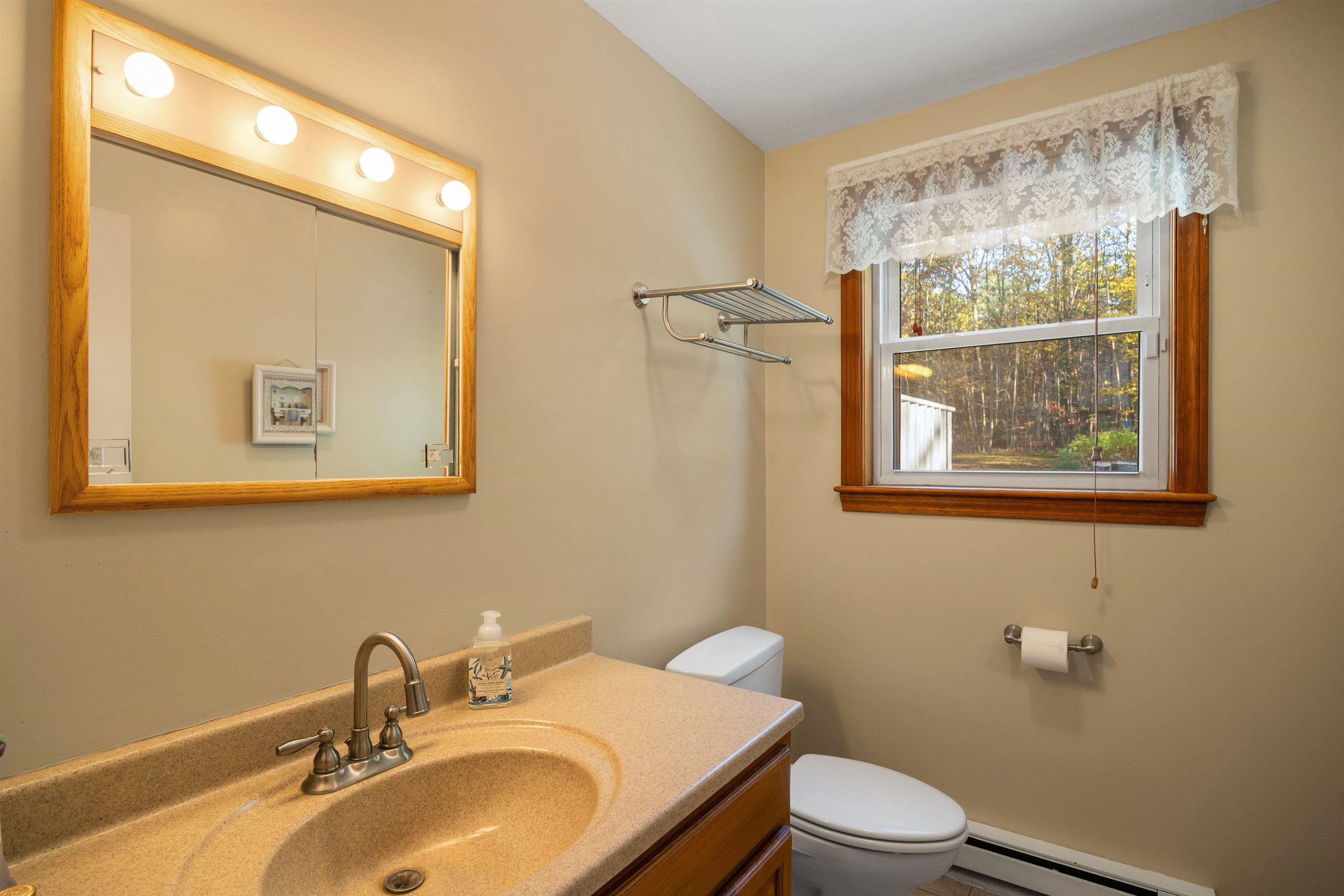 245 Beacon Hill Road, Unit B Pembroke, NH 03275 - Photo 16 of 43