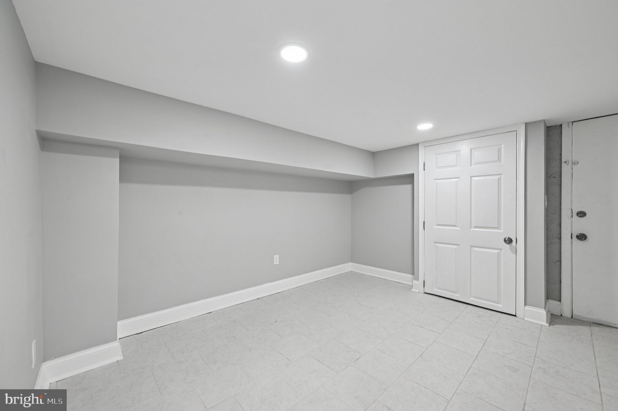 4419 Pen Lucy Road Baltimore, MD 21229 - Photo 36 of 44 Gallery Image 36