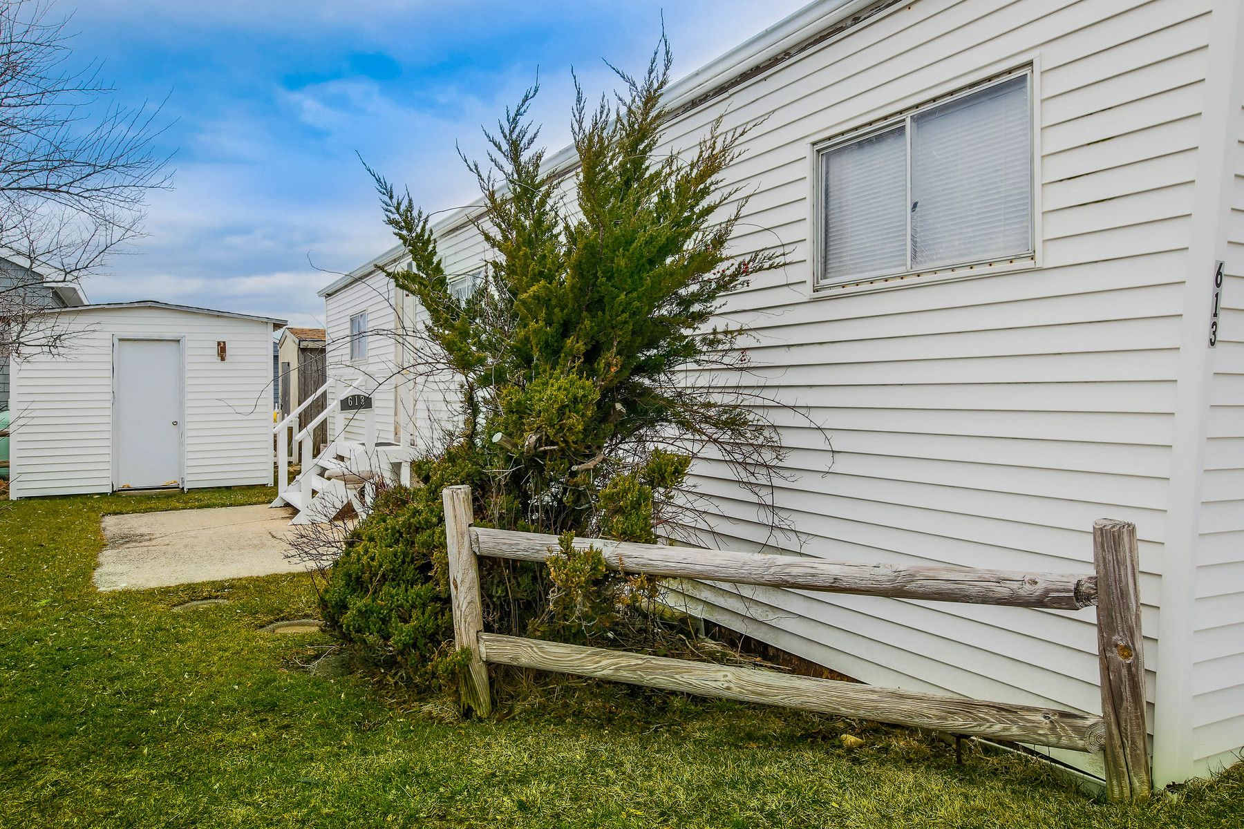 100 Deforest Road, Unit 613 Montauk, NY 11954 - Photo 3 of 8 Gallery Image 3