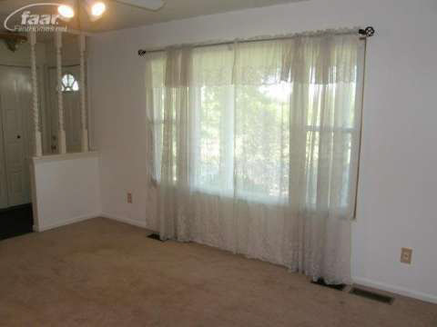 5455 Chesaning Road Chesaning, MI 48616 - Photo 14 of 14 20364244-13.JPG