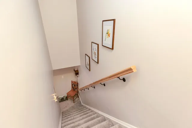 $2,400 | 147 Beech Street, Manchester, NH 03103