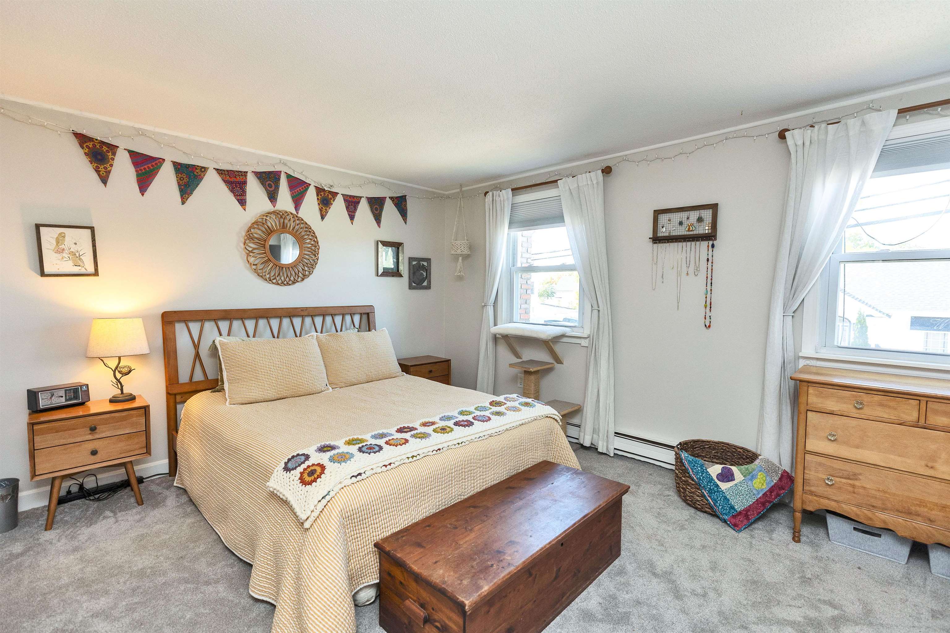 147 Beech Street Manchester, NH 03103 - Photo 23 of 33