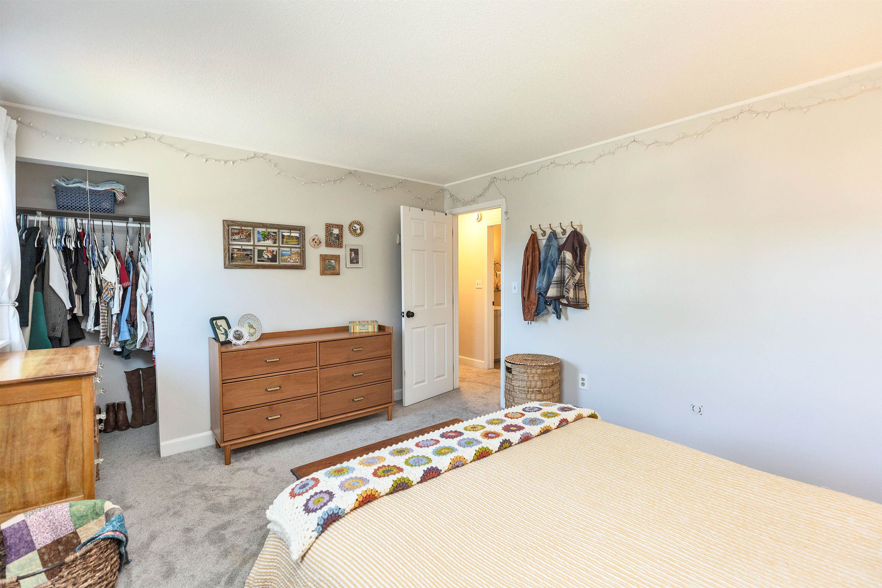 147 Beech Street Manchester, NH 03103 - Photo 25 of 33