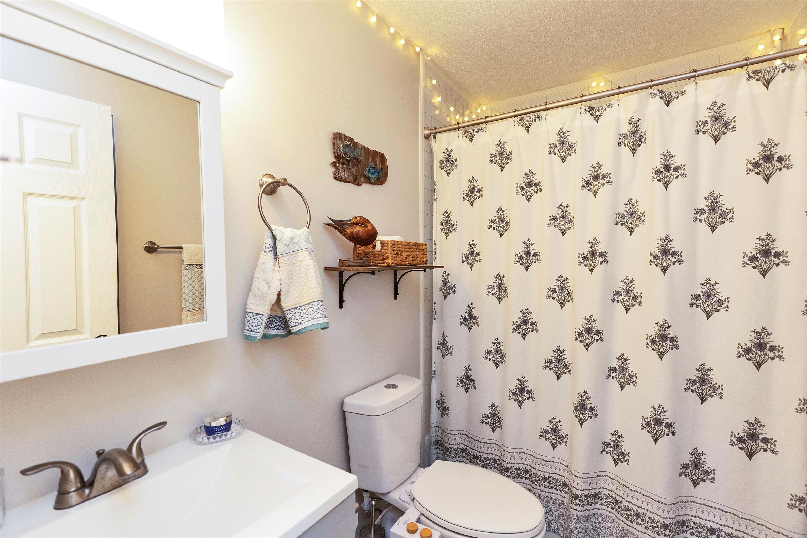 147 Beech Street Manchester, NH 03103 - Photo 27 of 33